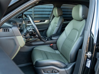 2024 Porsche Cayenne Base