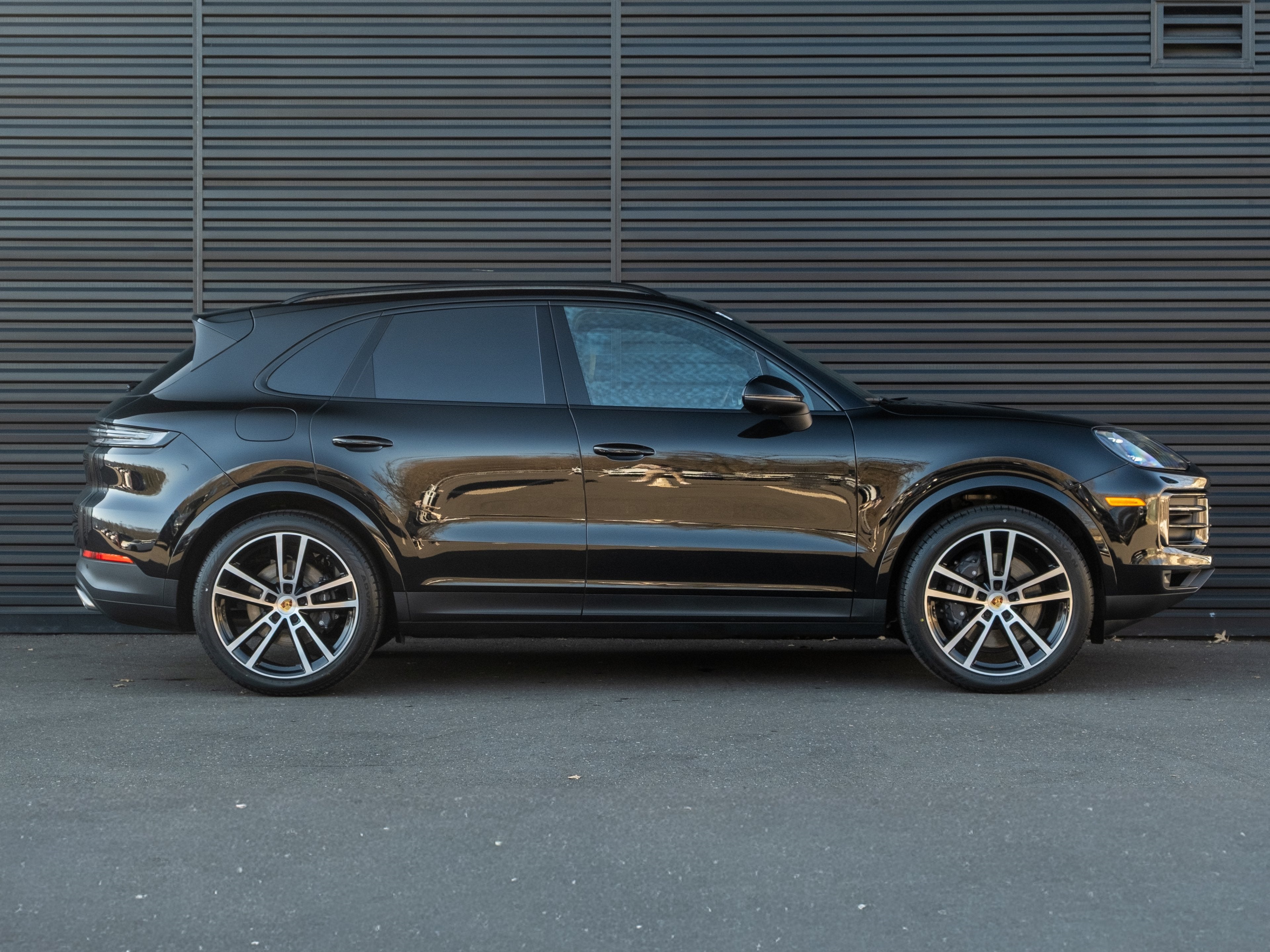 2024 Porsche Cayenne Base