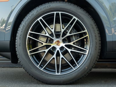 2026 Porsche Cayenne Base
