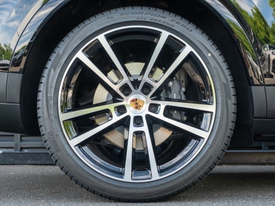 2026 Porsche Cayenne Base