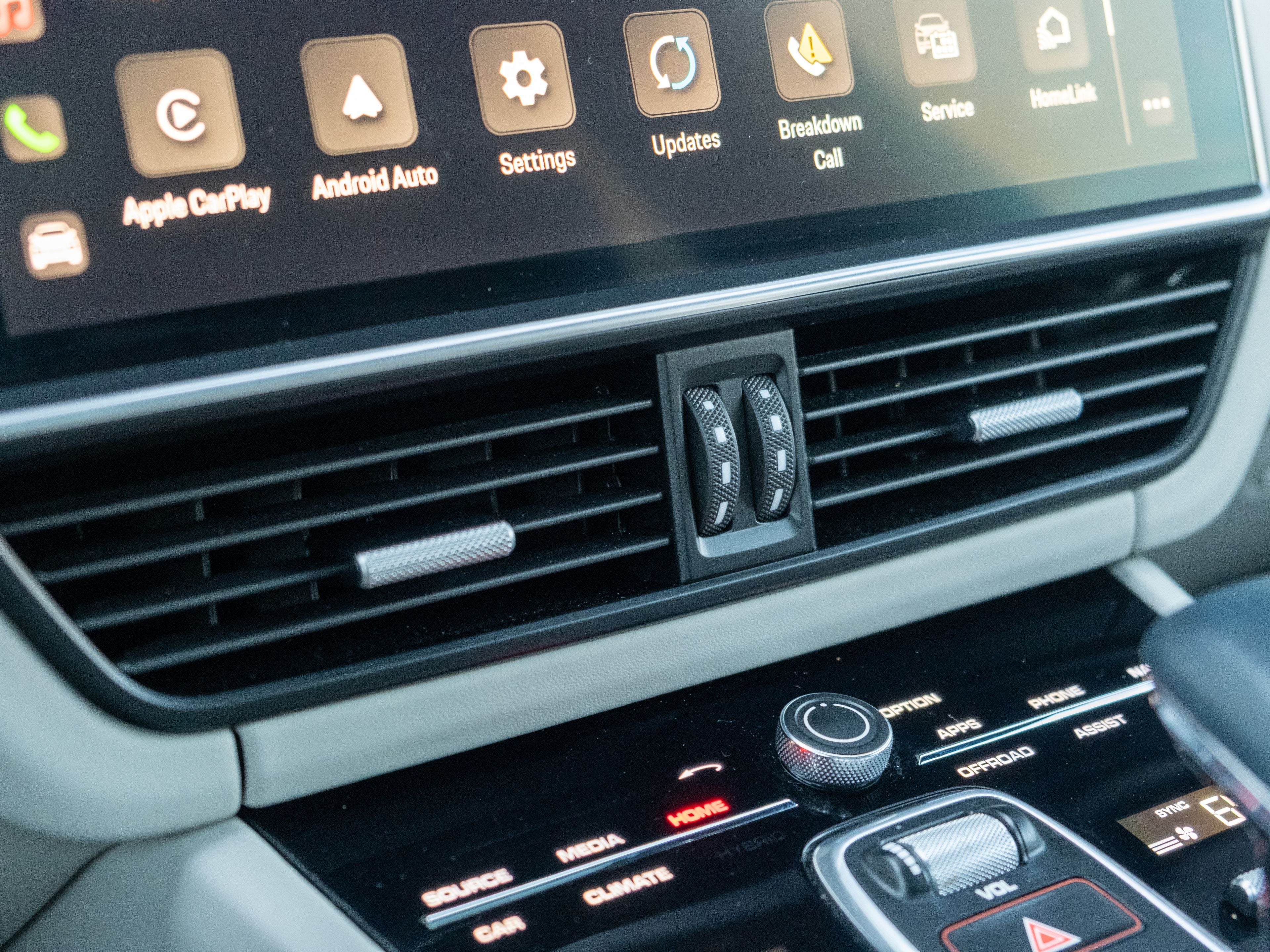 2023 Porsche Cayenne Platinum Edition