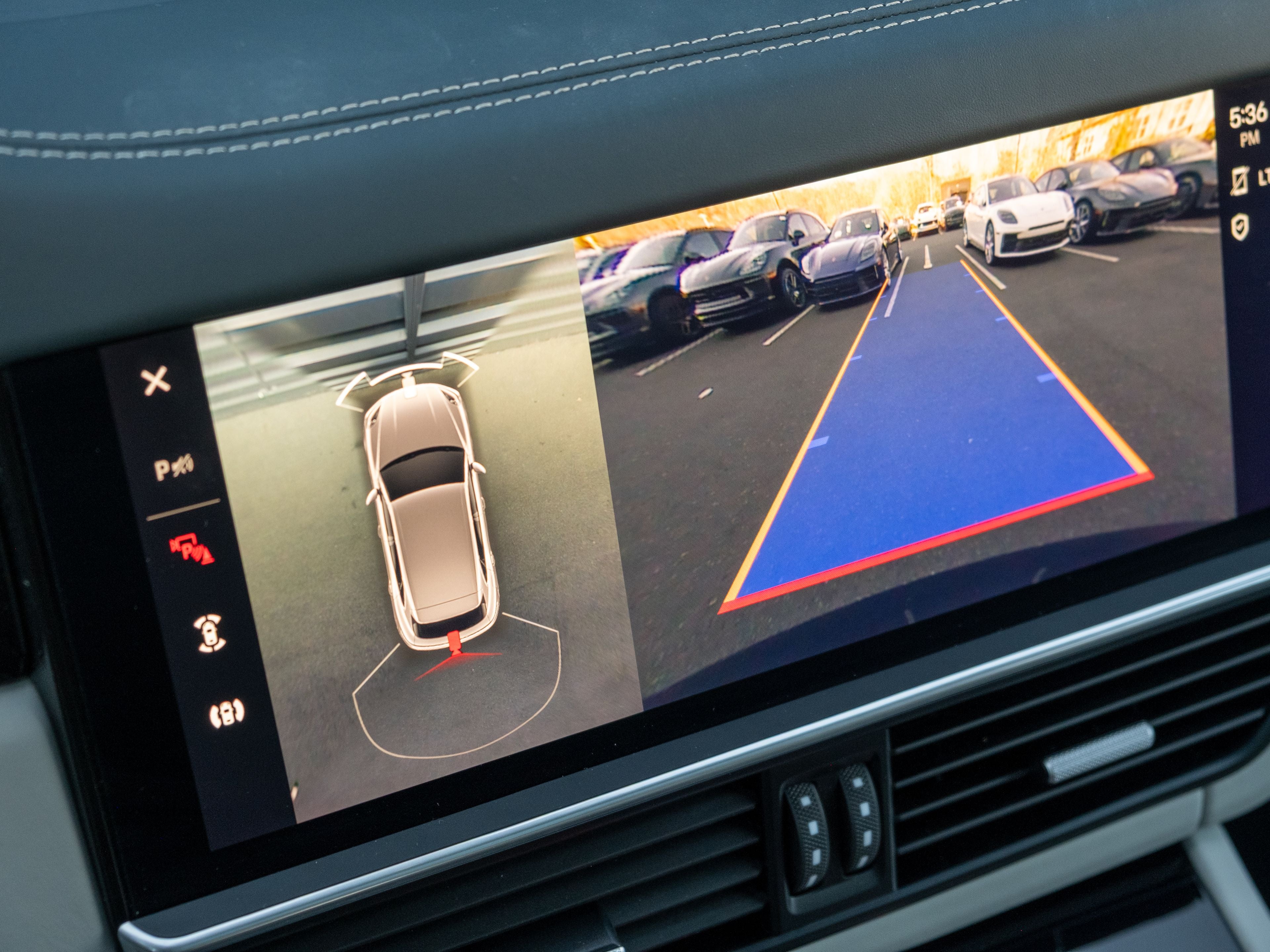 2023 Porsche Cayenne Platinum Edition