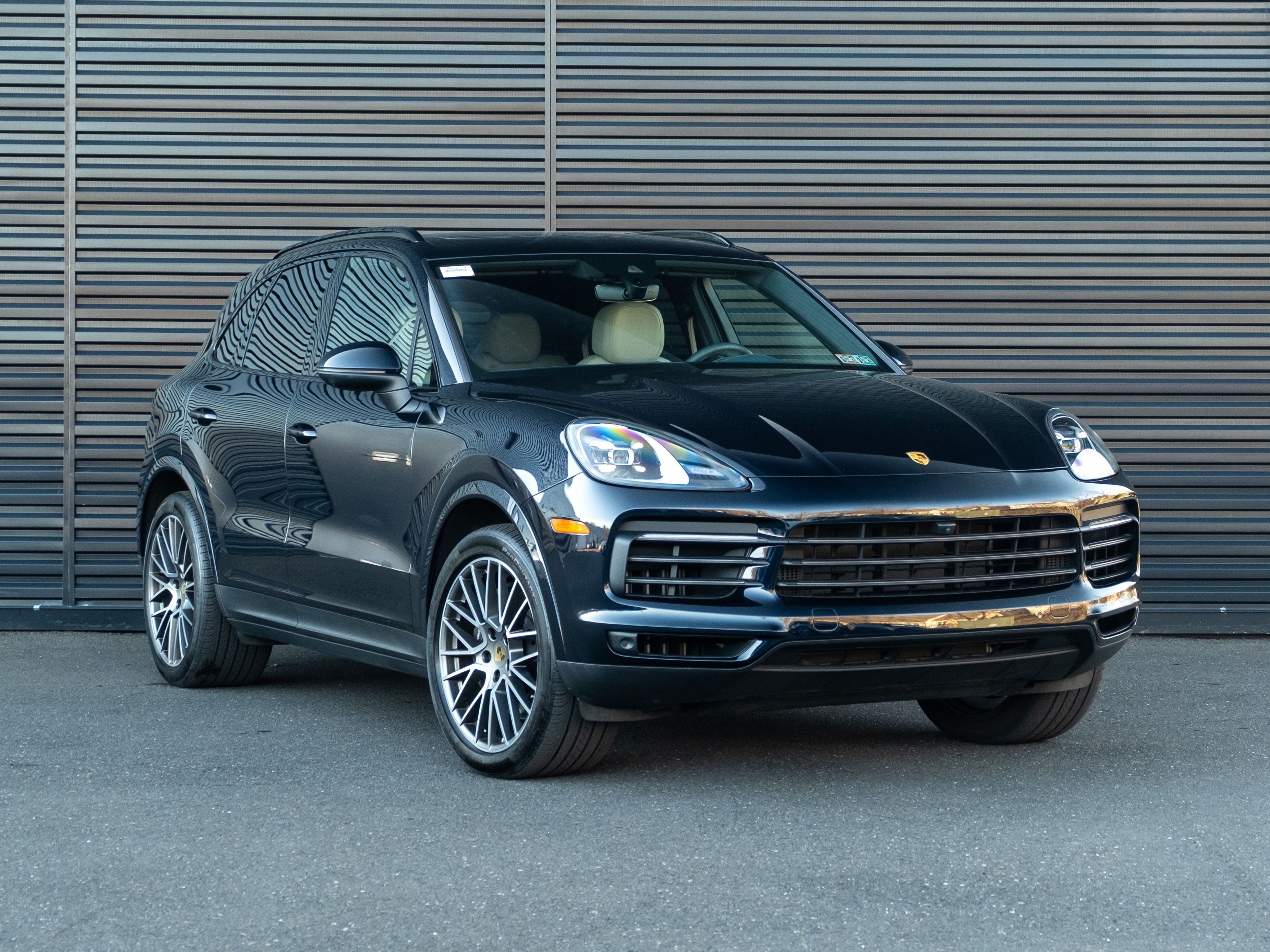 2023 Porsche Cayenne Platinum Edition