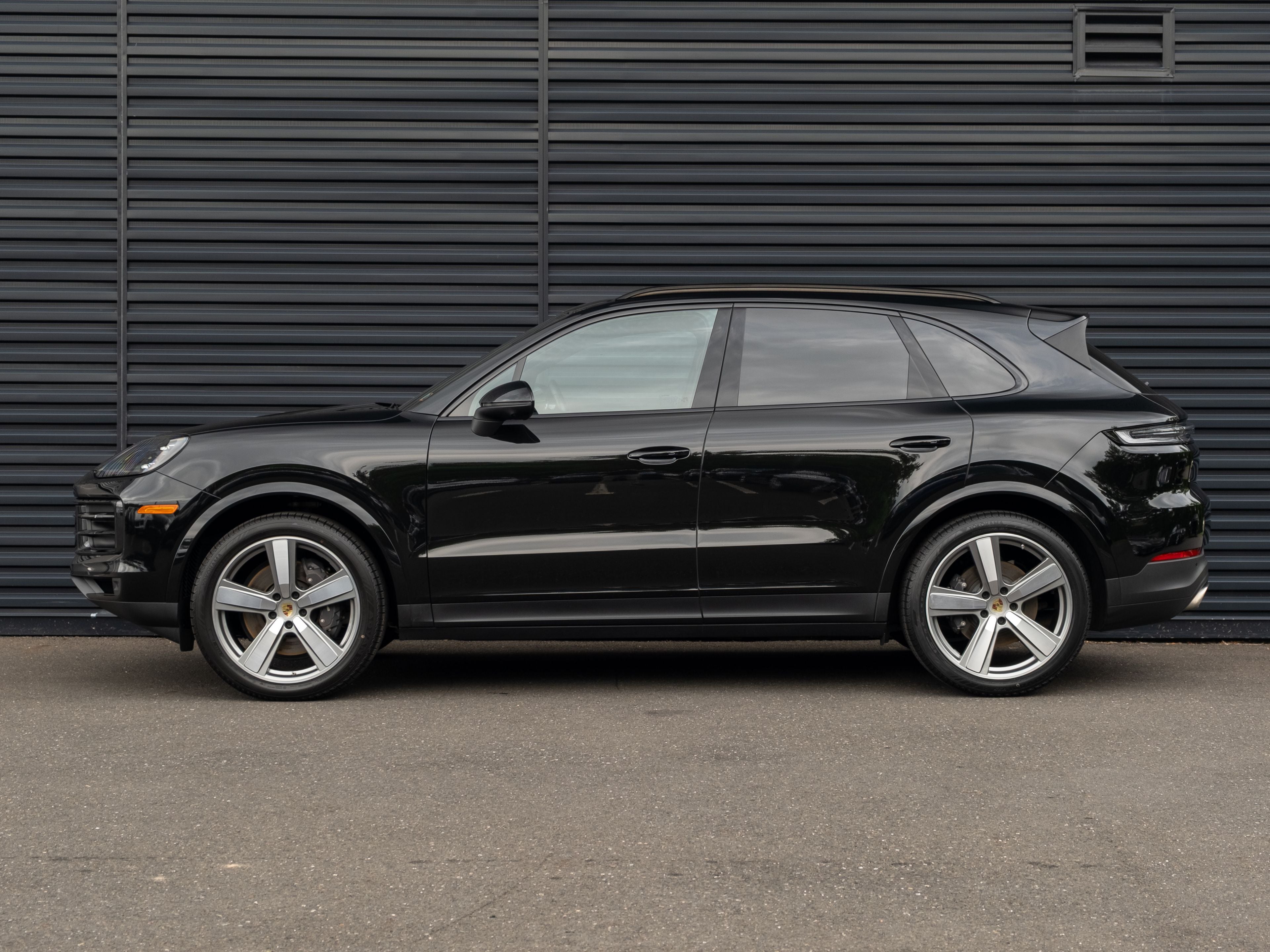 2024 Porsche Cayenne Base