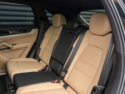 2024 Porsche Cayenne Base