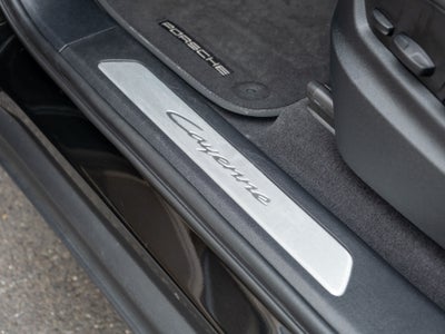 2024 Porsche Cayenne Base