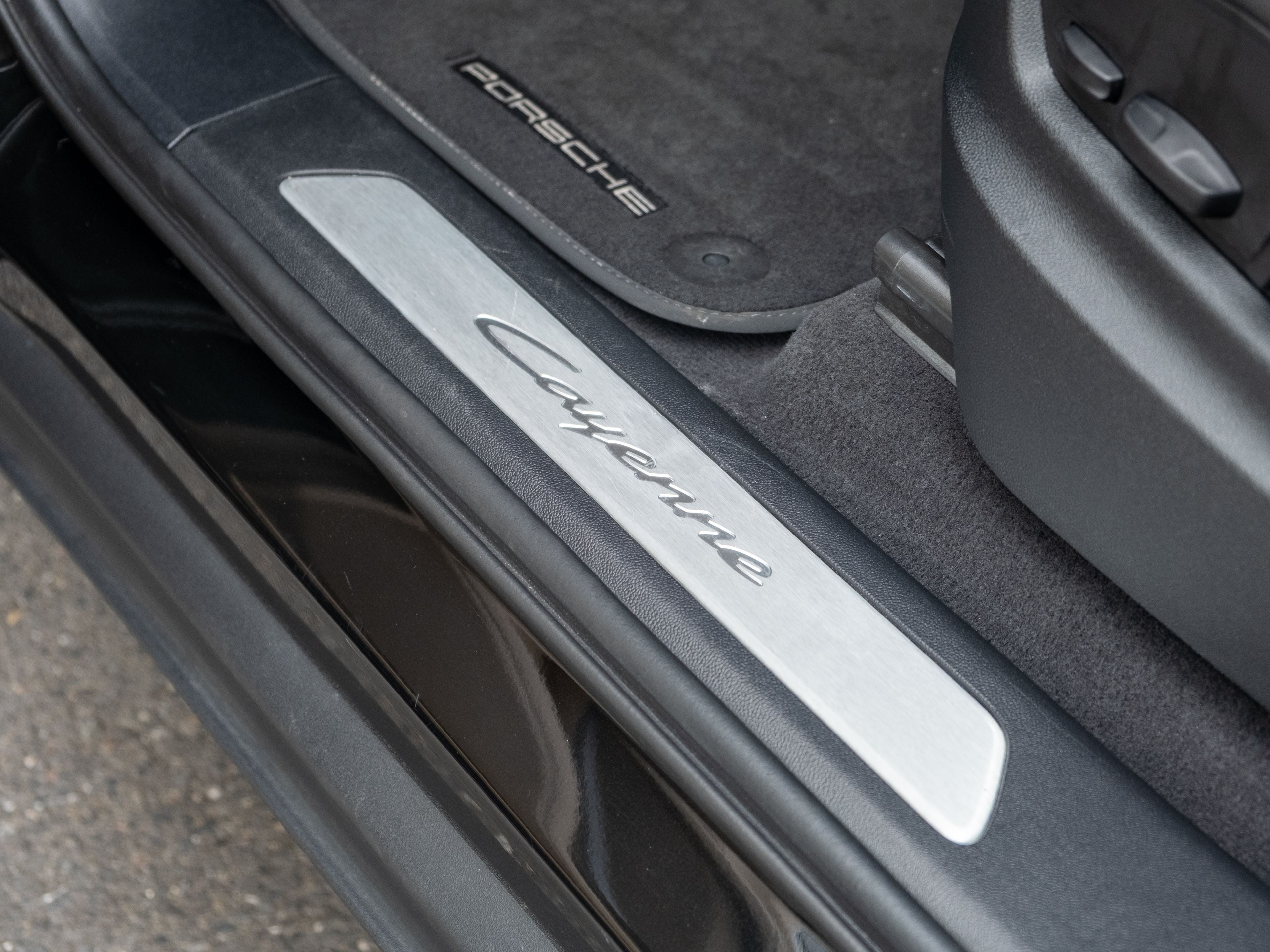 2024 Porsche Cayenne Base