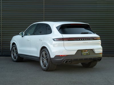 2024 Porsche Cayenne Base