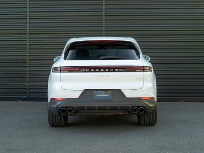 2024 Porsche Cayenne Base