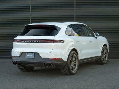 2024 Porsche Cayenne Base
