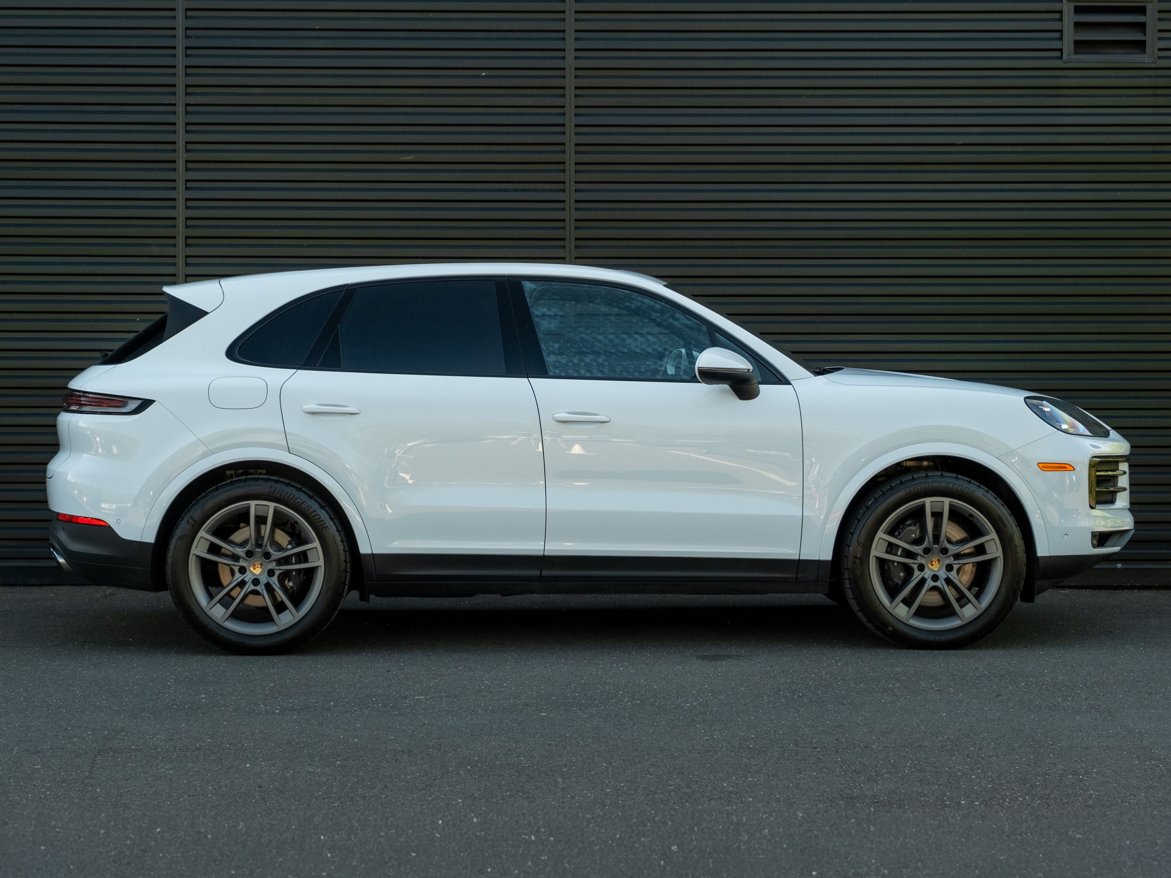 2024 Porsche Cayenne Base