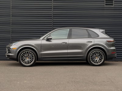 2023 Porsche Cayenne Base