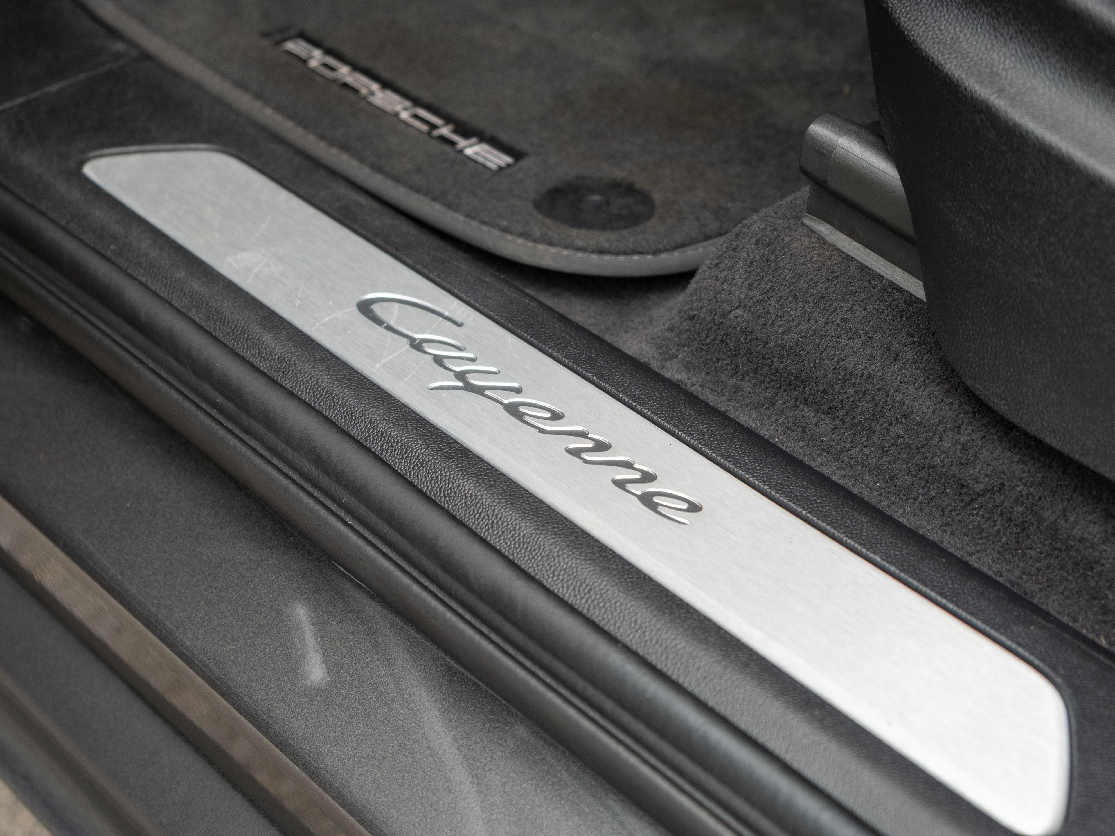 2023 Porsche Cayenne Base