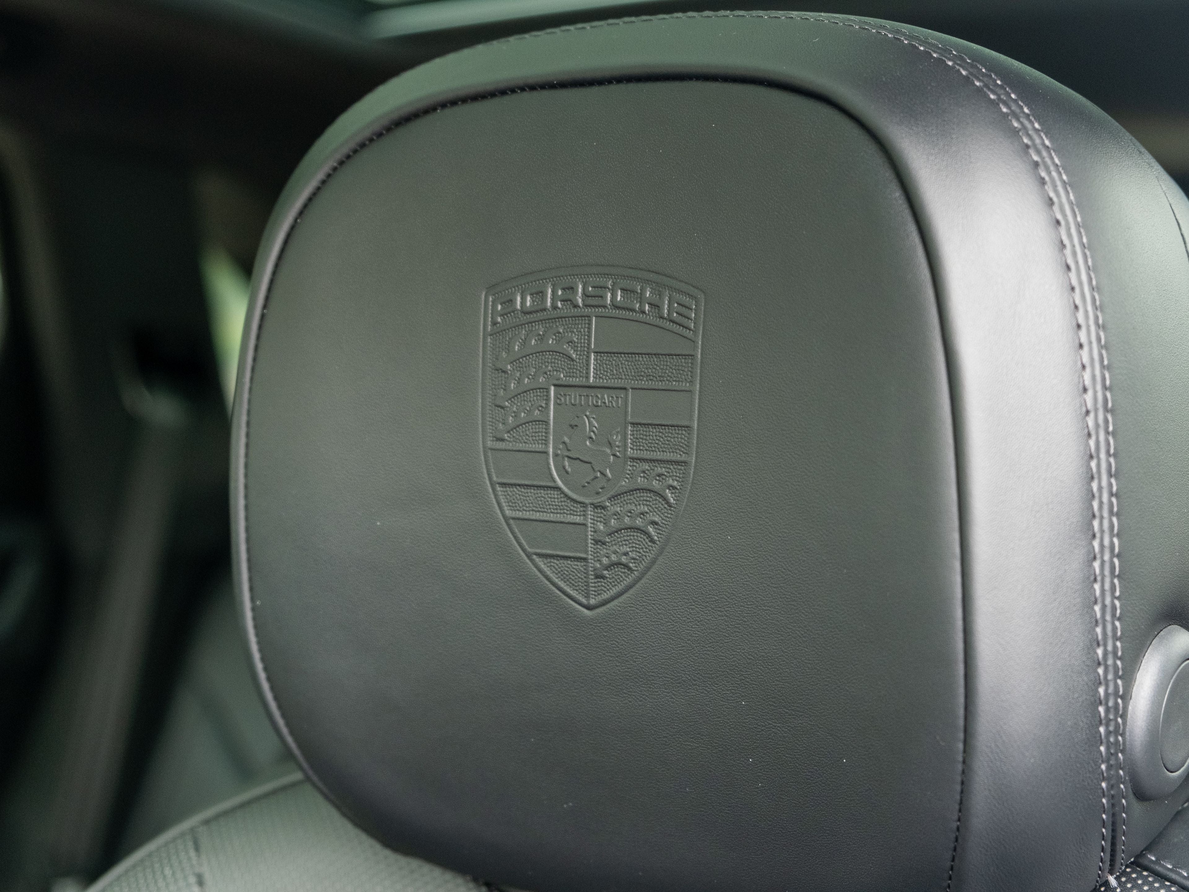 2023 Porsche Cayenne Base