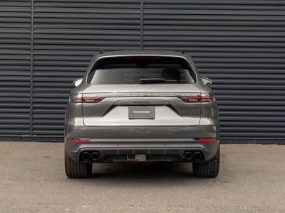 2023 Porsche Cayenne Base