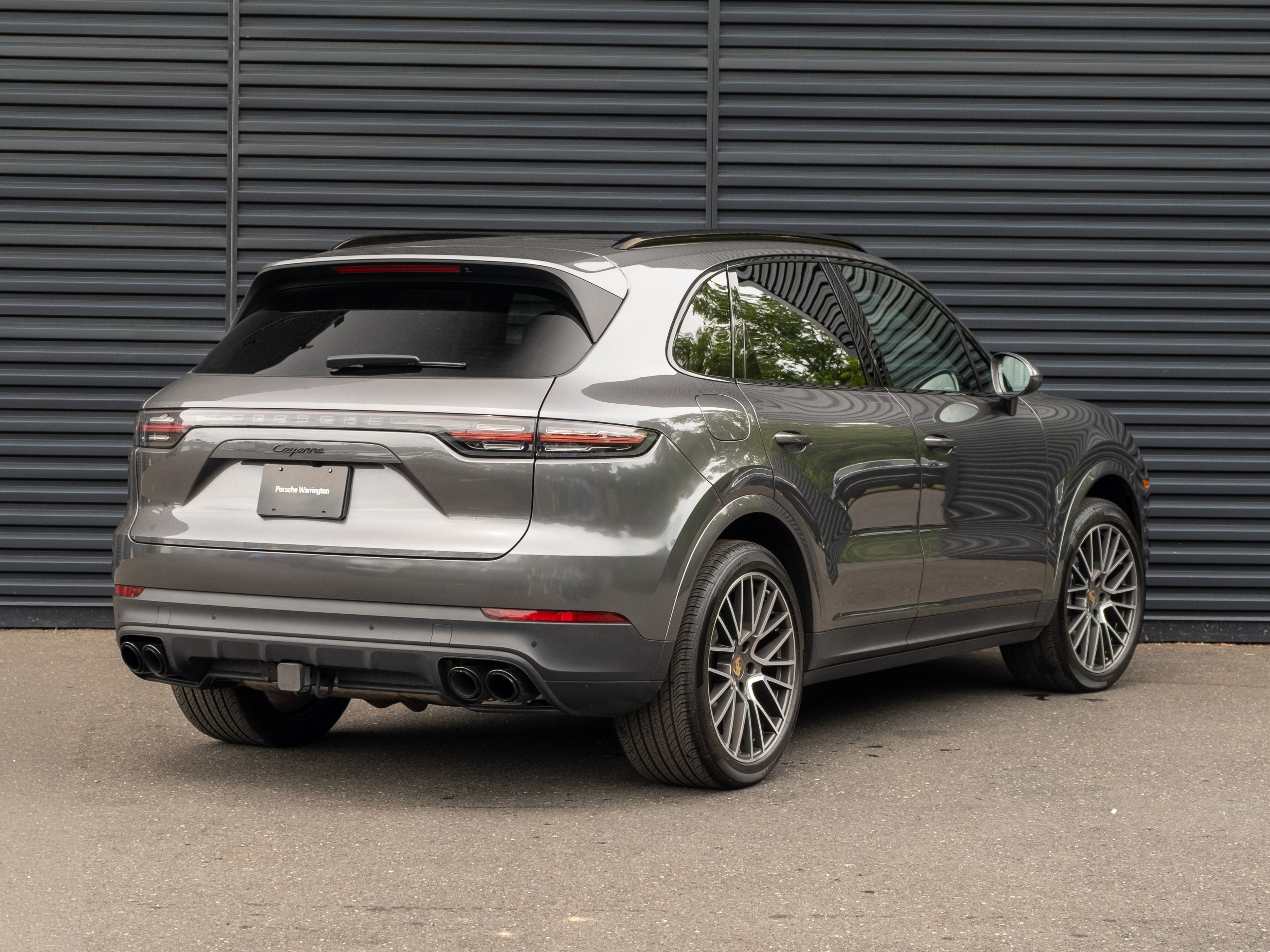2023 Porsche Cayenne Base