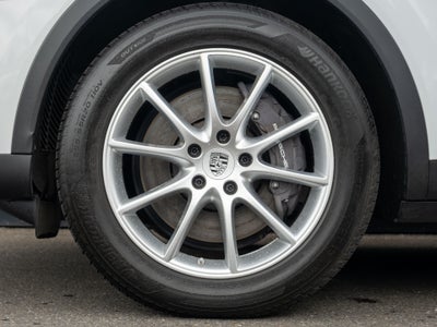 2024 Porsche Cayenne Base