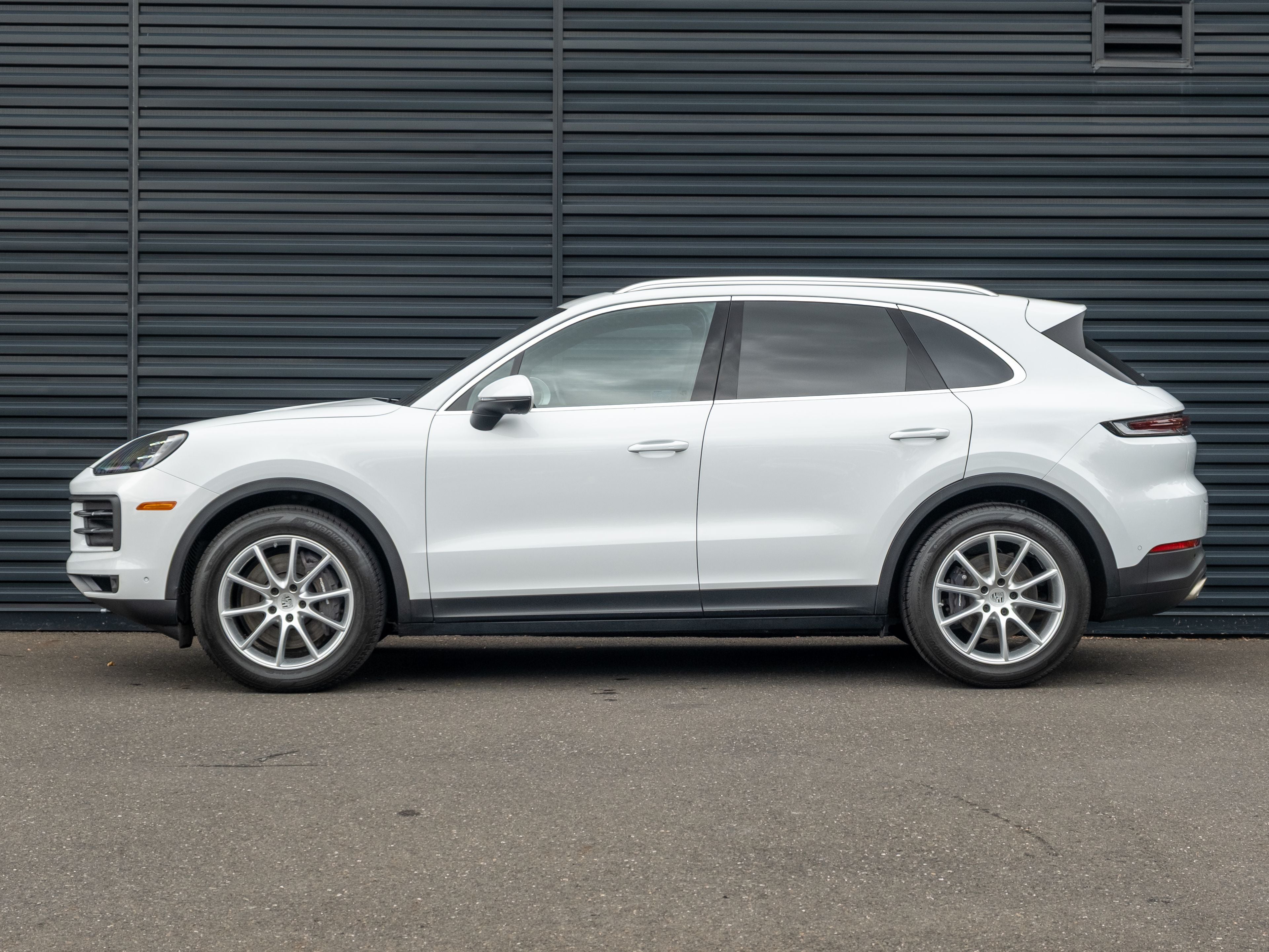 2024 Porsche Cayenne Base