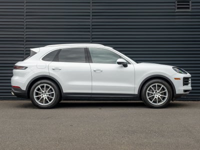 2024 Porsche Cayenne Base