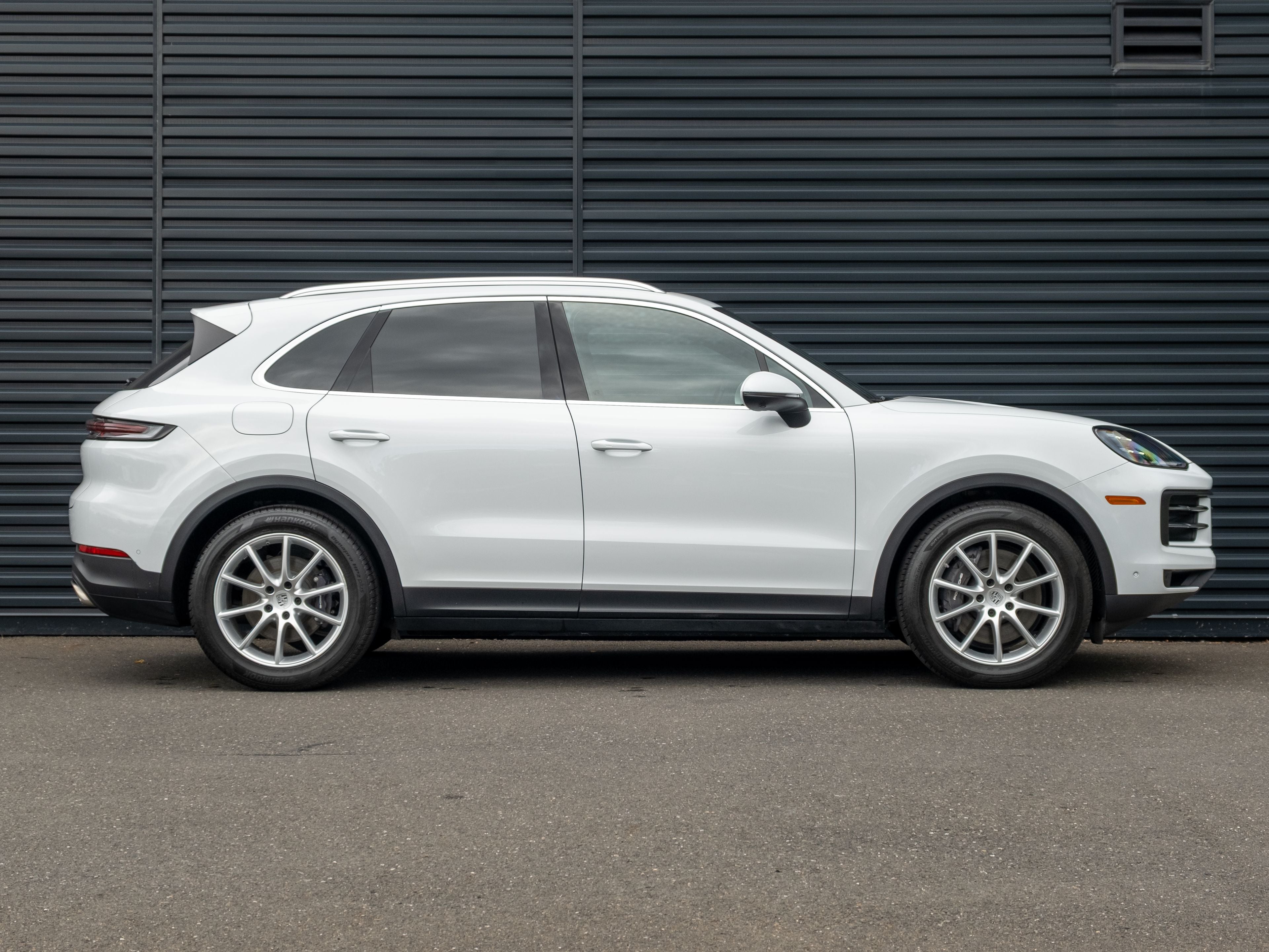 2024 Porsche Cayenne Base