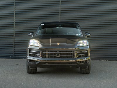 2025 Porsche Cayenne Base