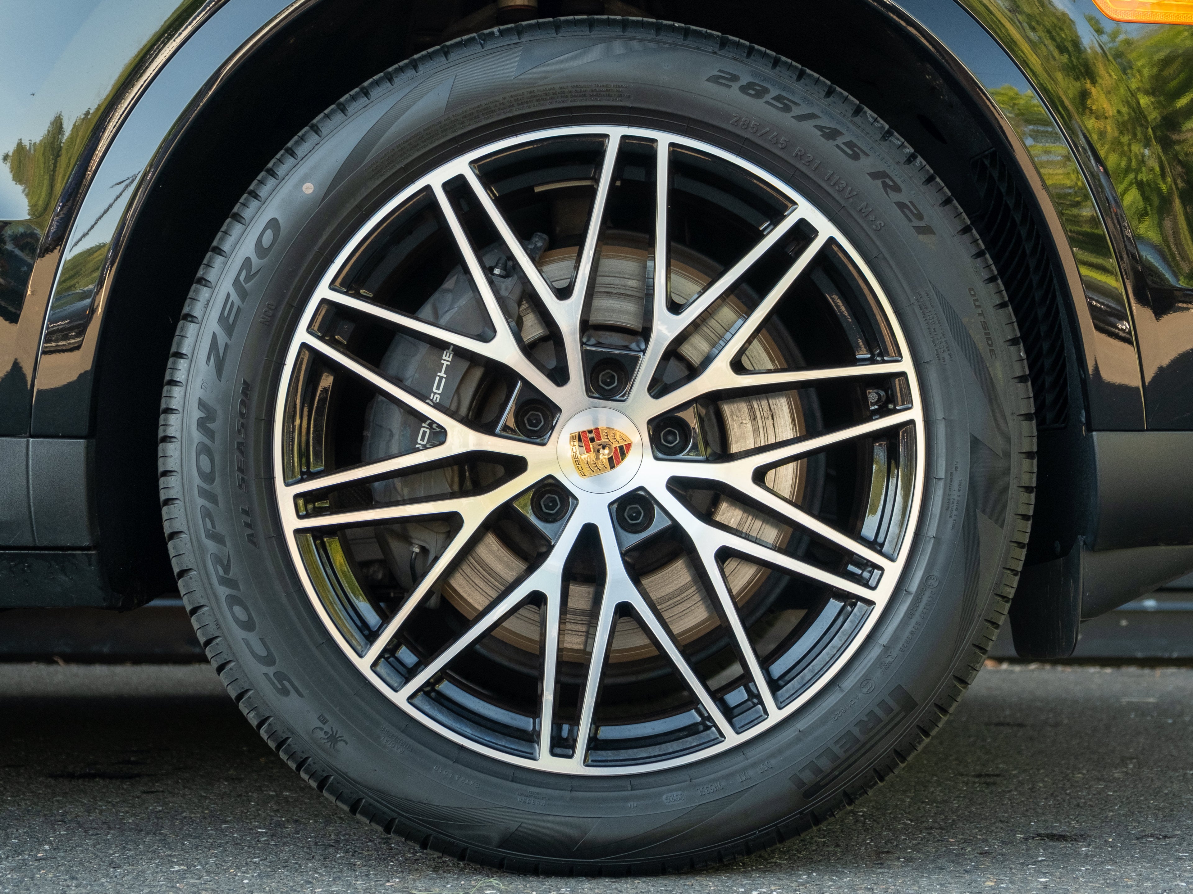 2025 Porsche Cayenne Base