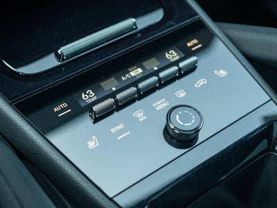 2025 Porsche Cayenne Base