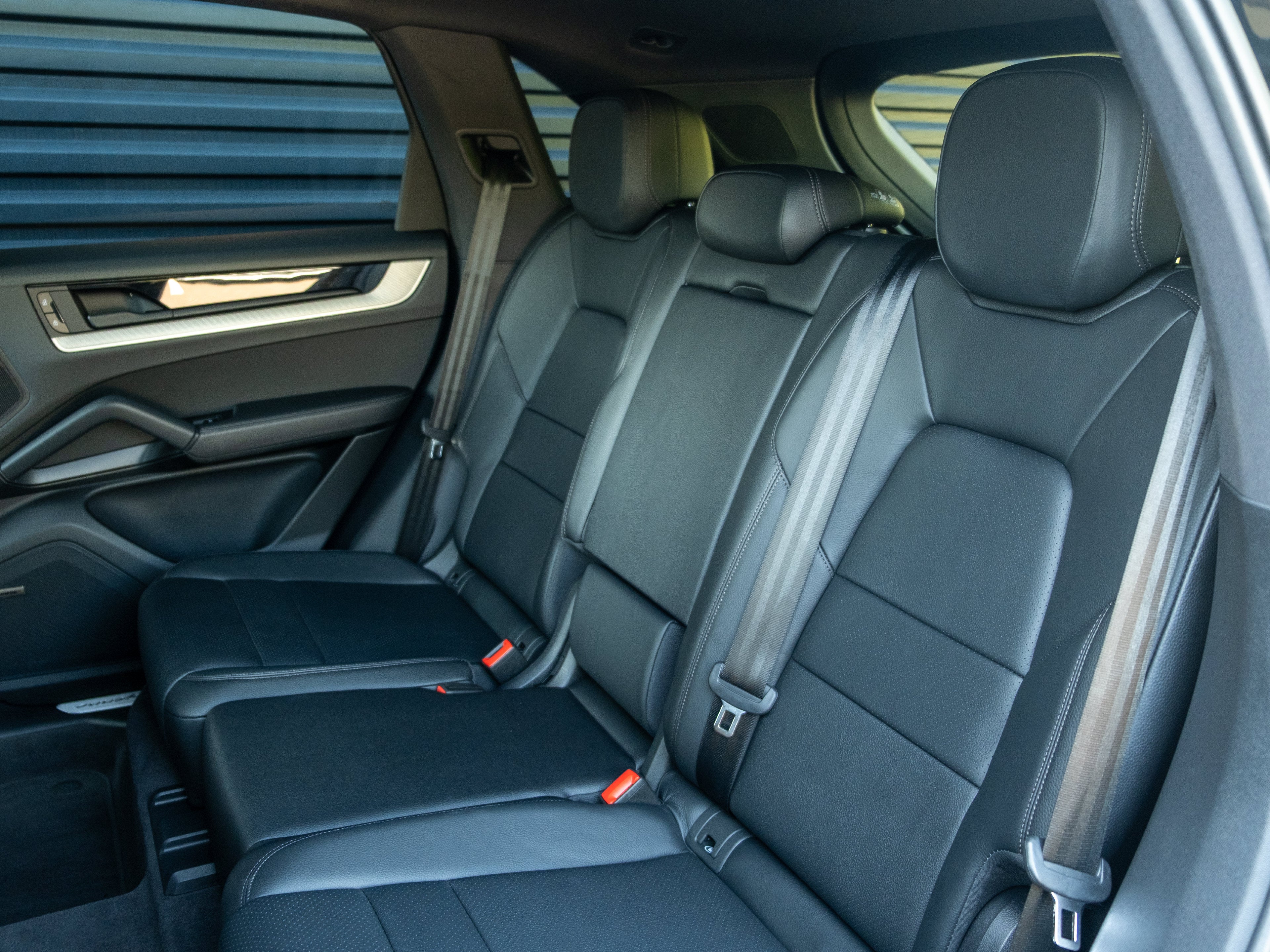 2025 Porsche Cayenne Base