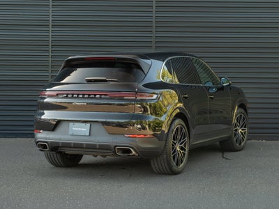 2025 Porsche Cayenne Base