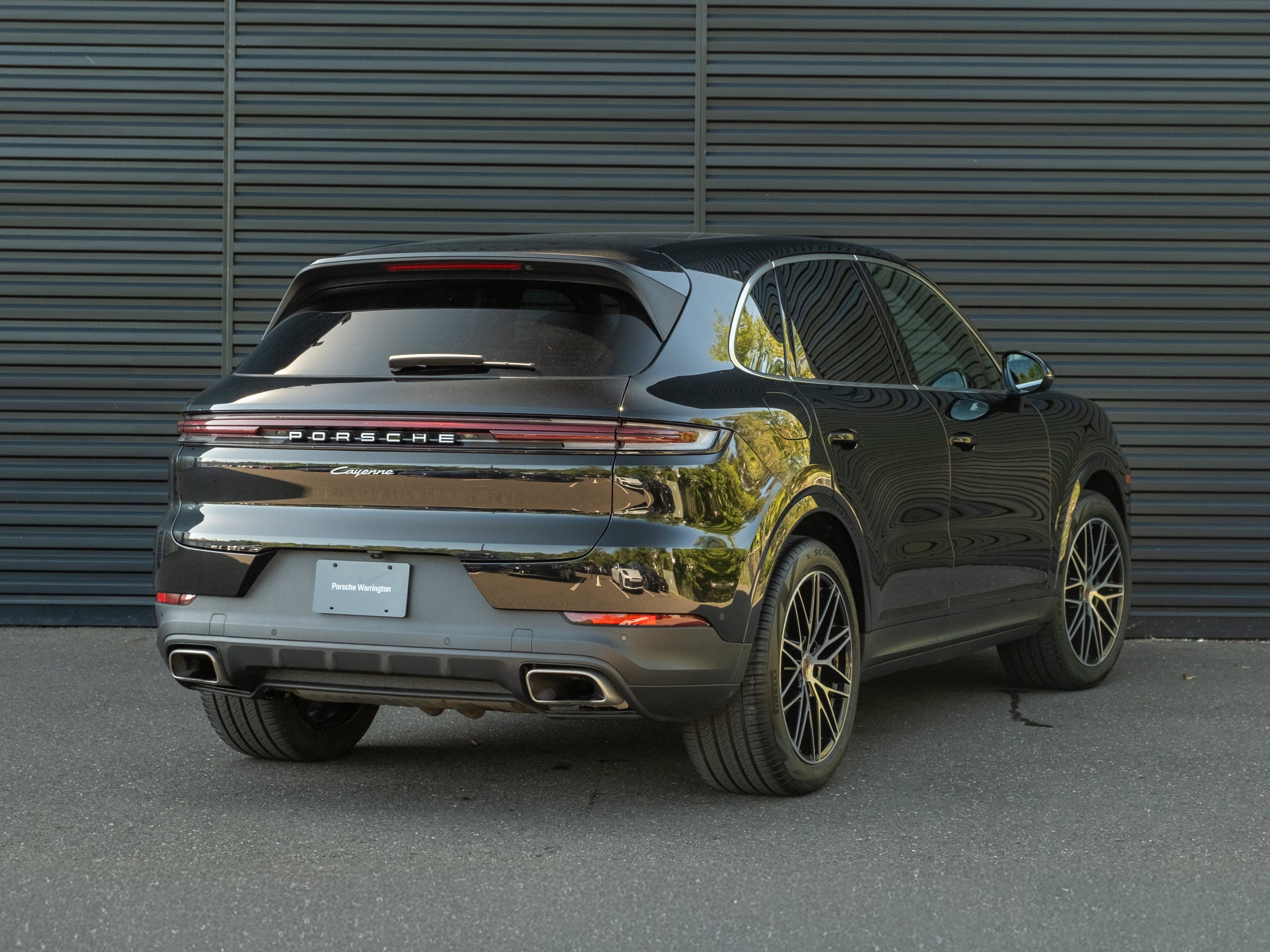 2025 Porsche Cayenne Base