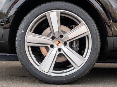 2026 Porsche Cayenne Base