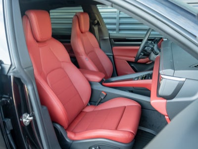 2026 Porsche Macan Electric 4