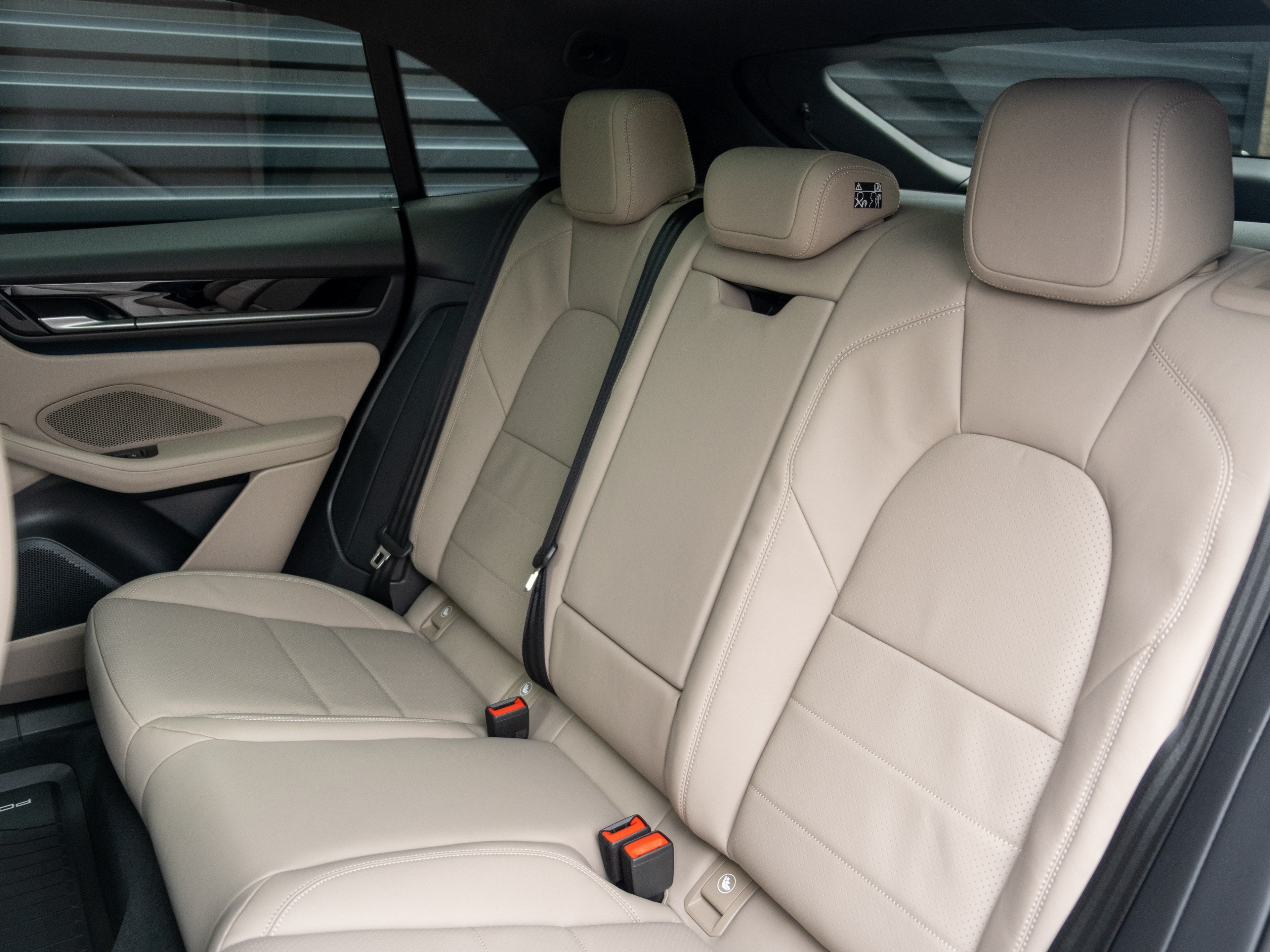 2026 Porsche Macan Electric 4