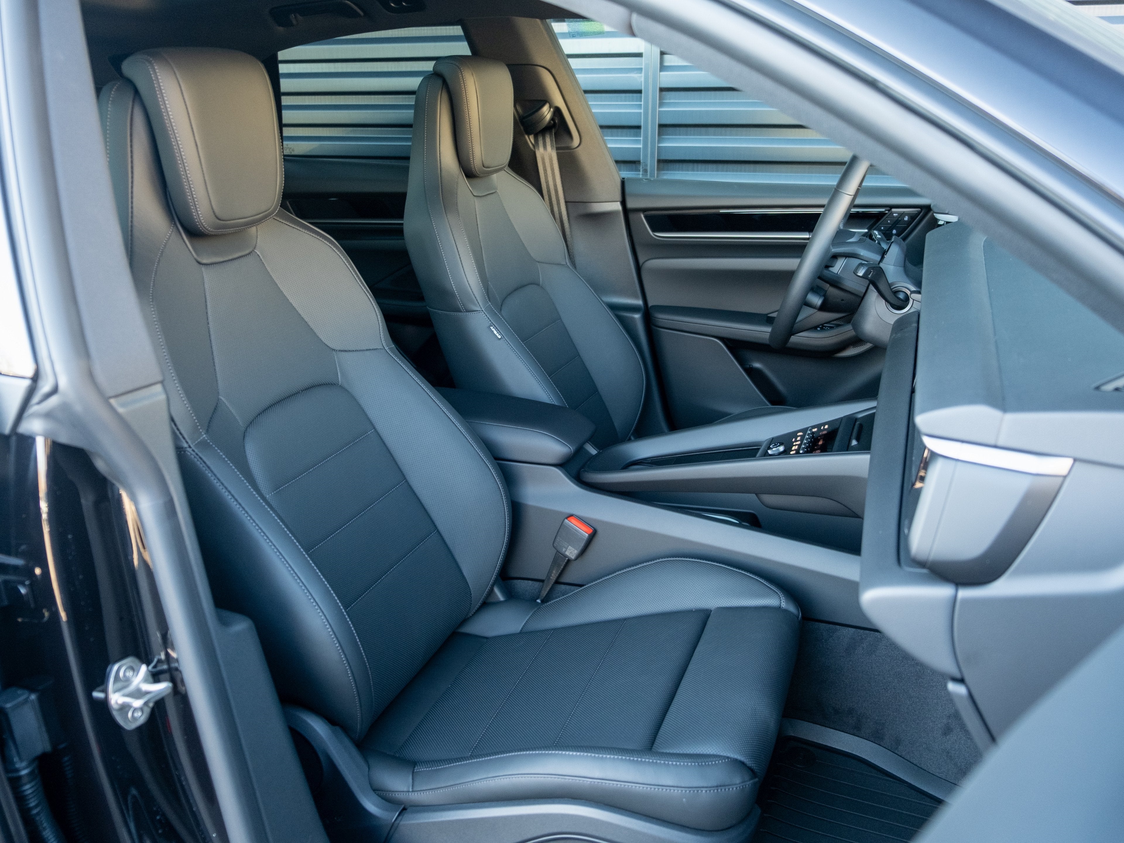 2026 Porsche Macan Electric 4