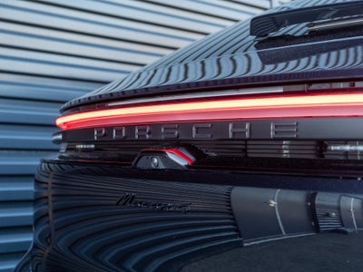2026 Porsche Macan Electric 4