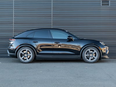 2026 Porsche Macan Electric 4