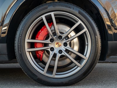 2022 Porsche Cayenne S Platinum Edition