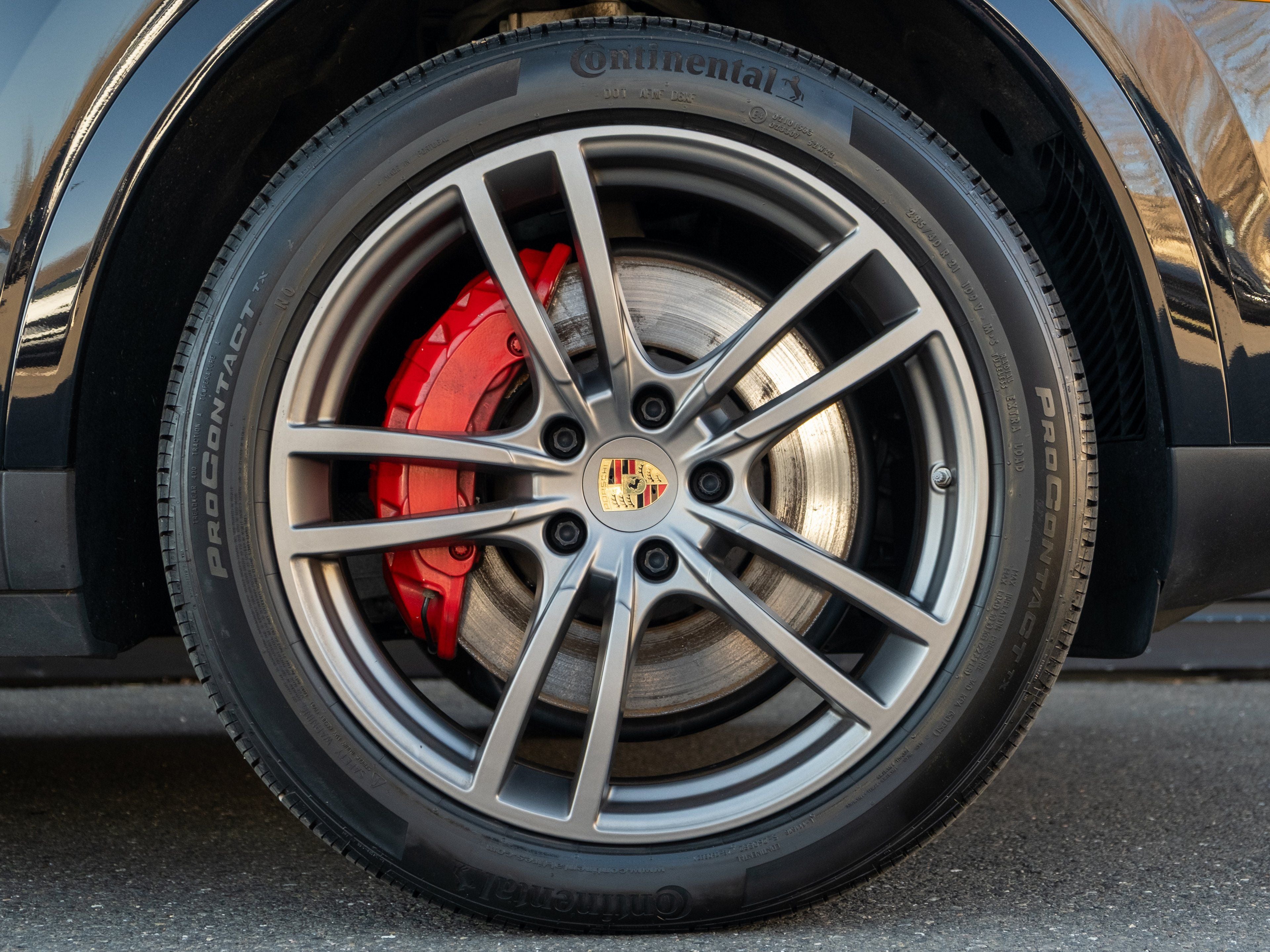 2022 Porsche Cayenne S Platinum Edition