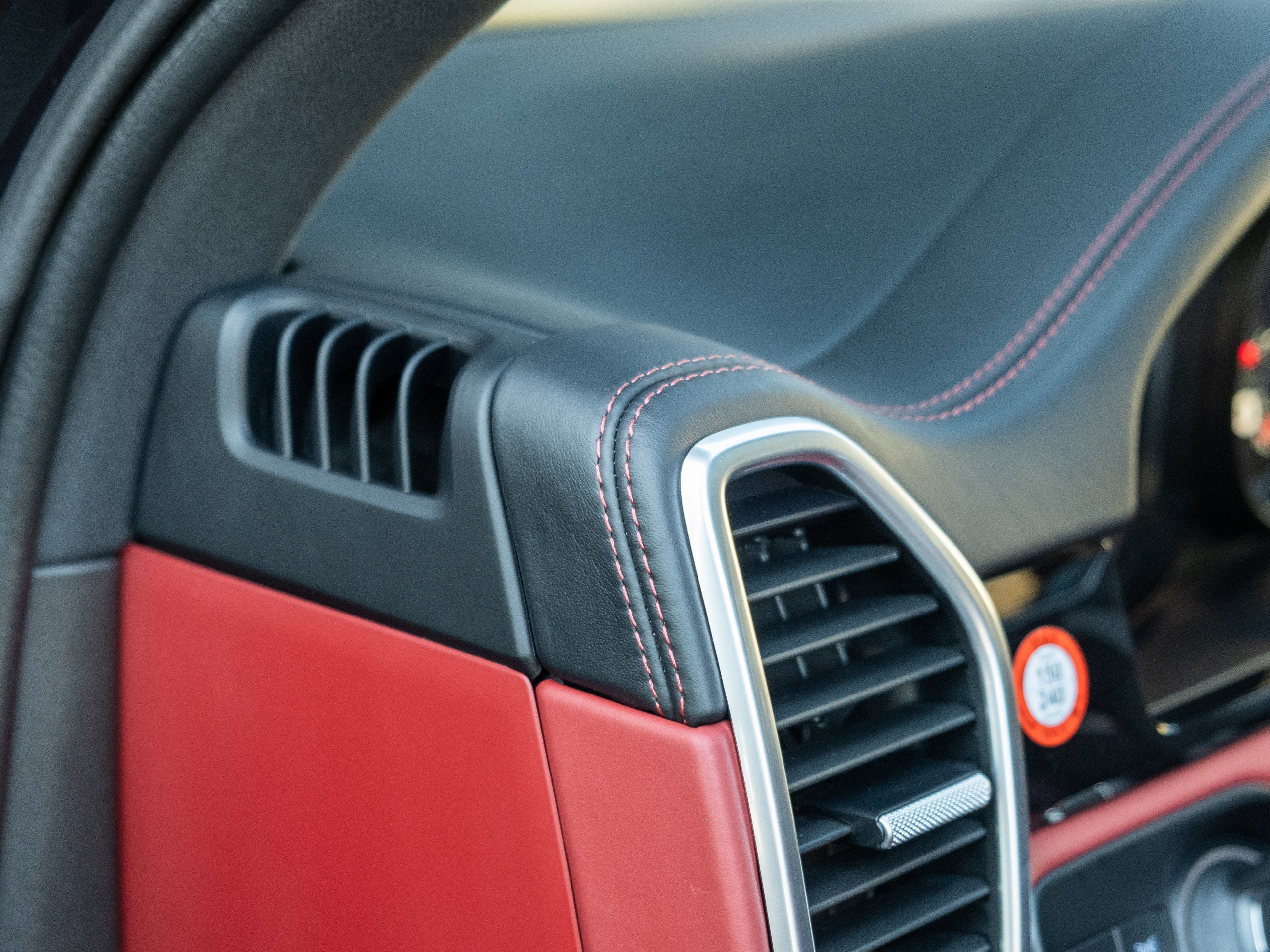 2022 Porsche Cayenne S Platinum Edition