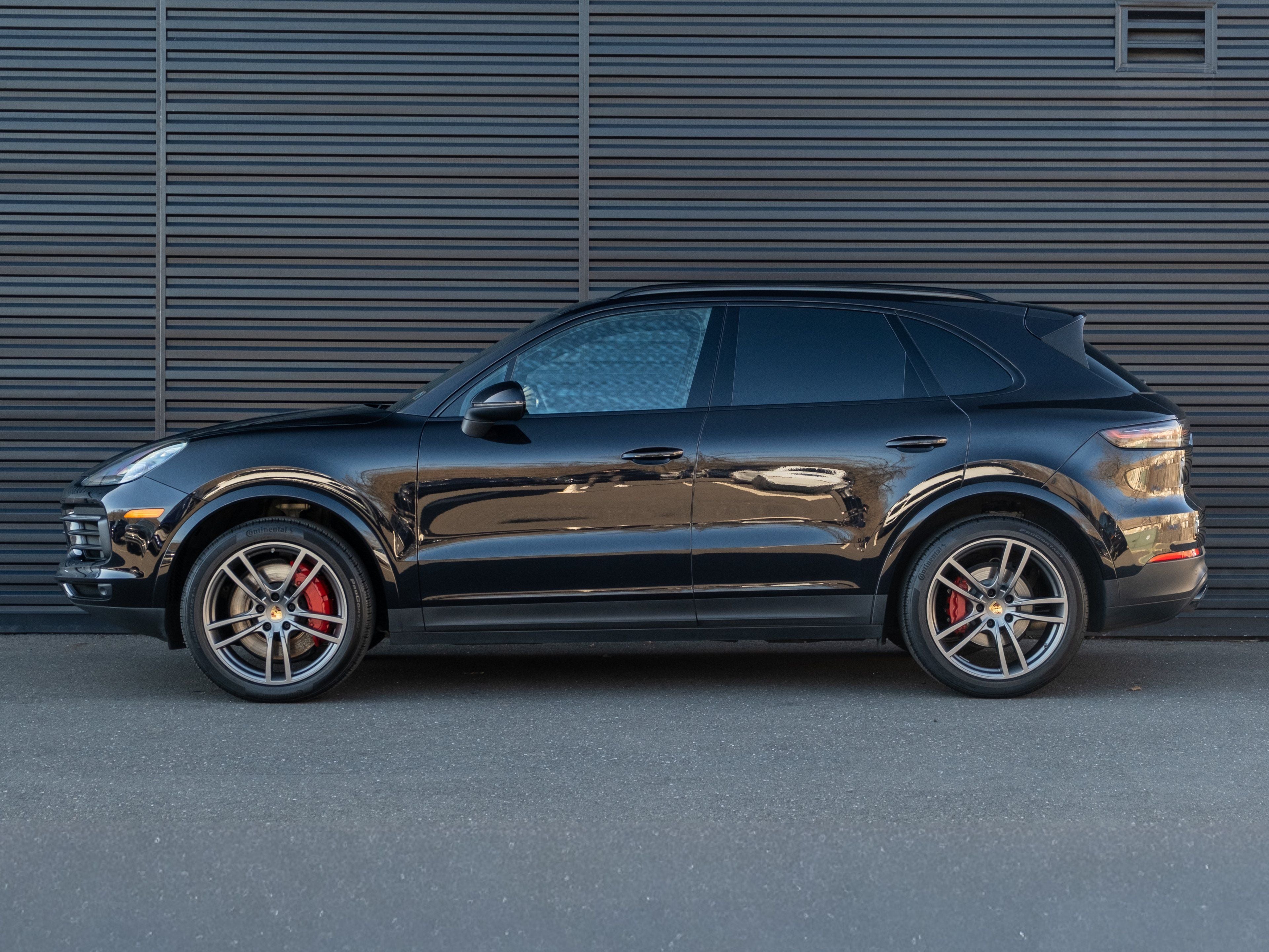 2022 Porsche Cayenne S Platinum Edition