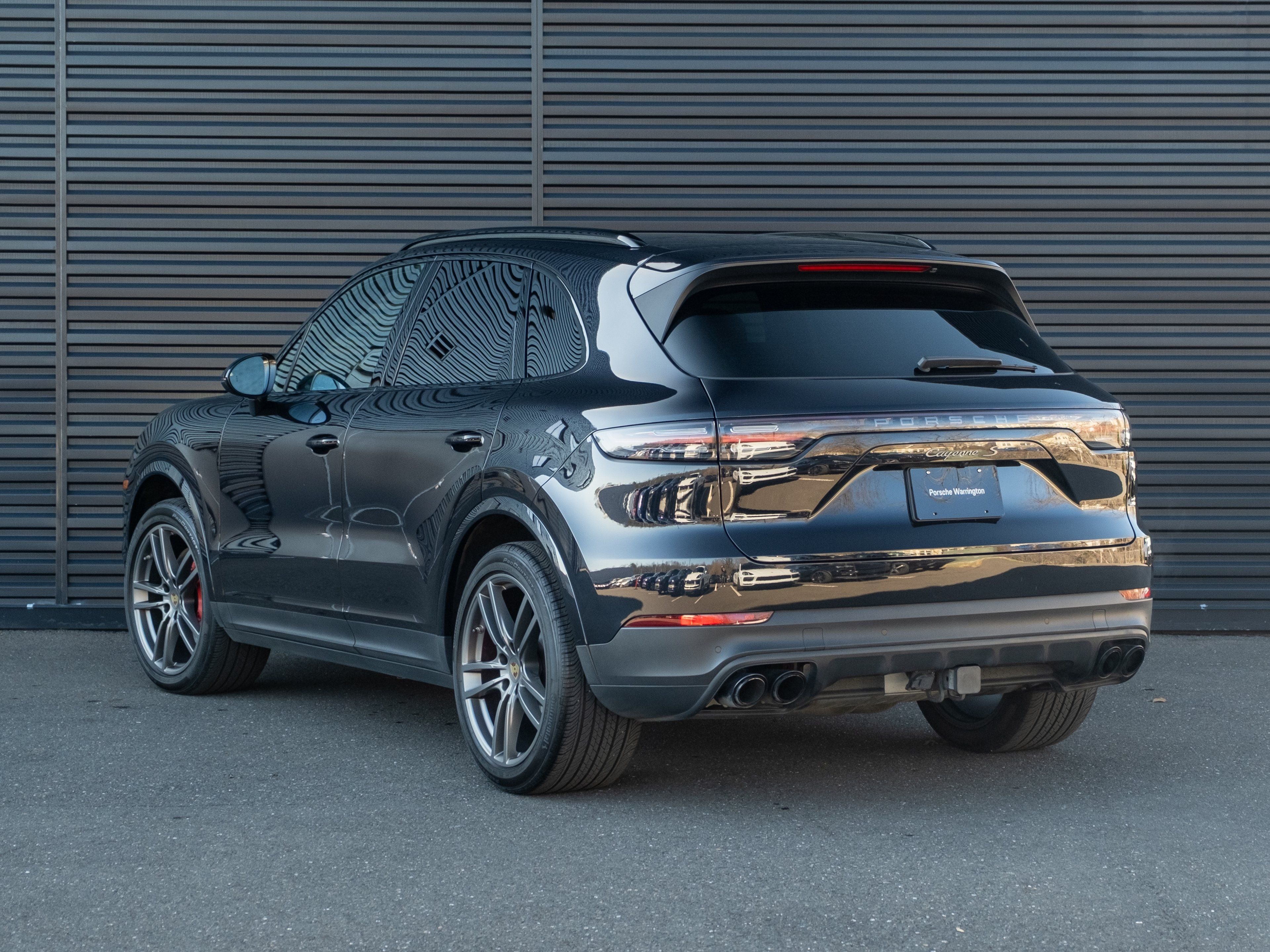 2022 Porsche Cayenne S Platinum Edition