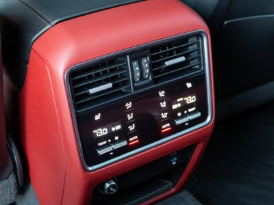 2022 Porsche Cayenne S Platinum Edition