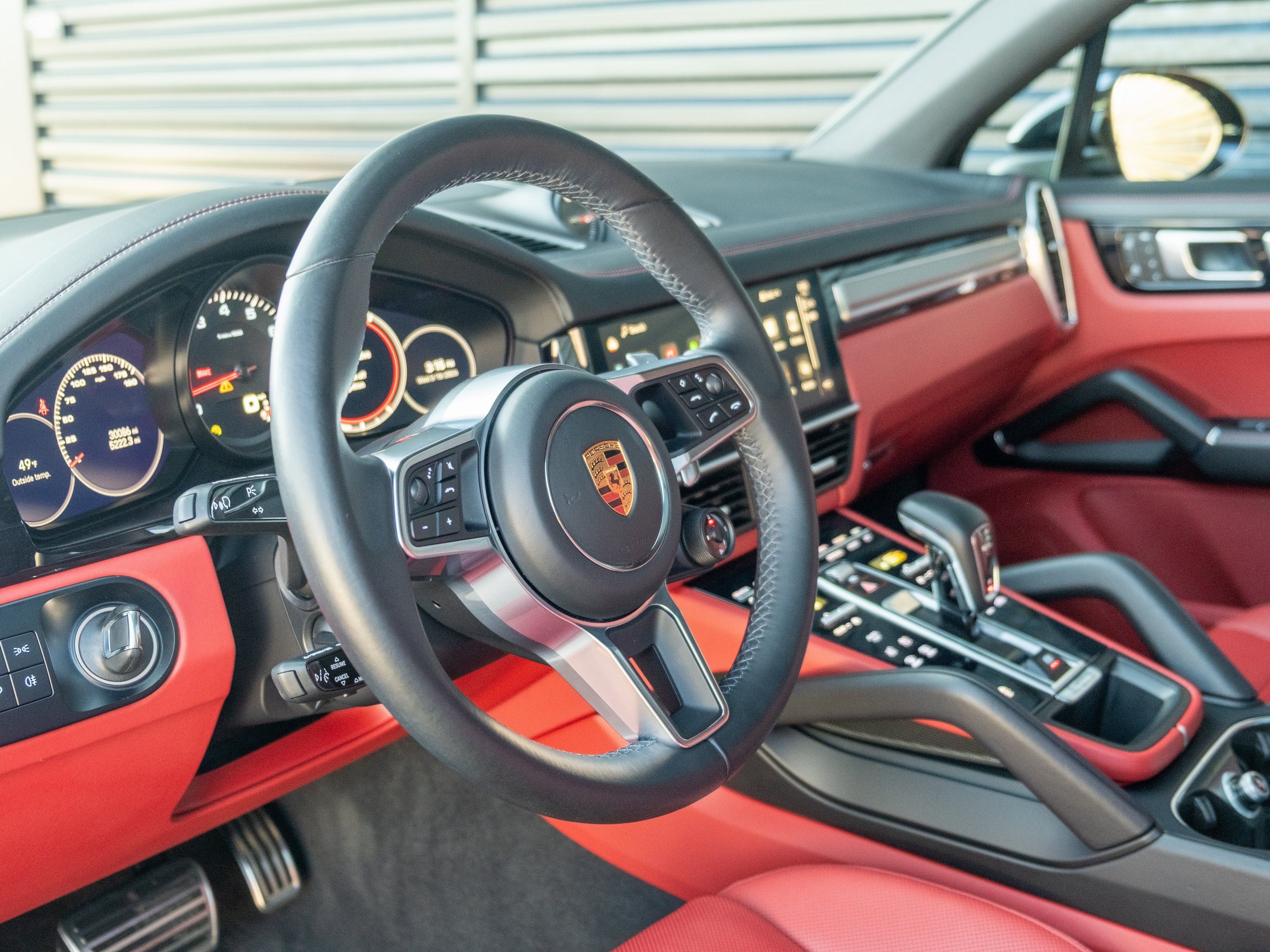 2022 Porsche Cayenne S Platinum Edition