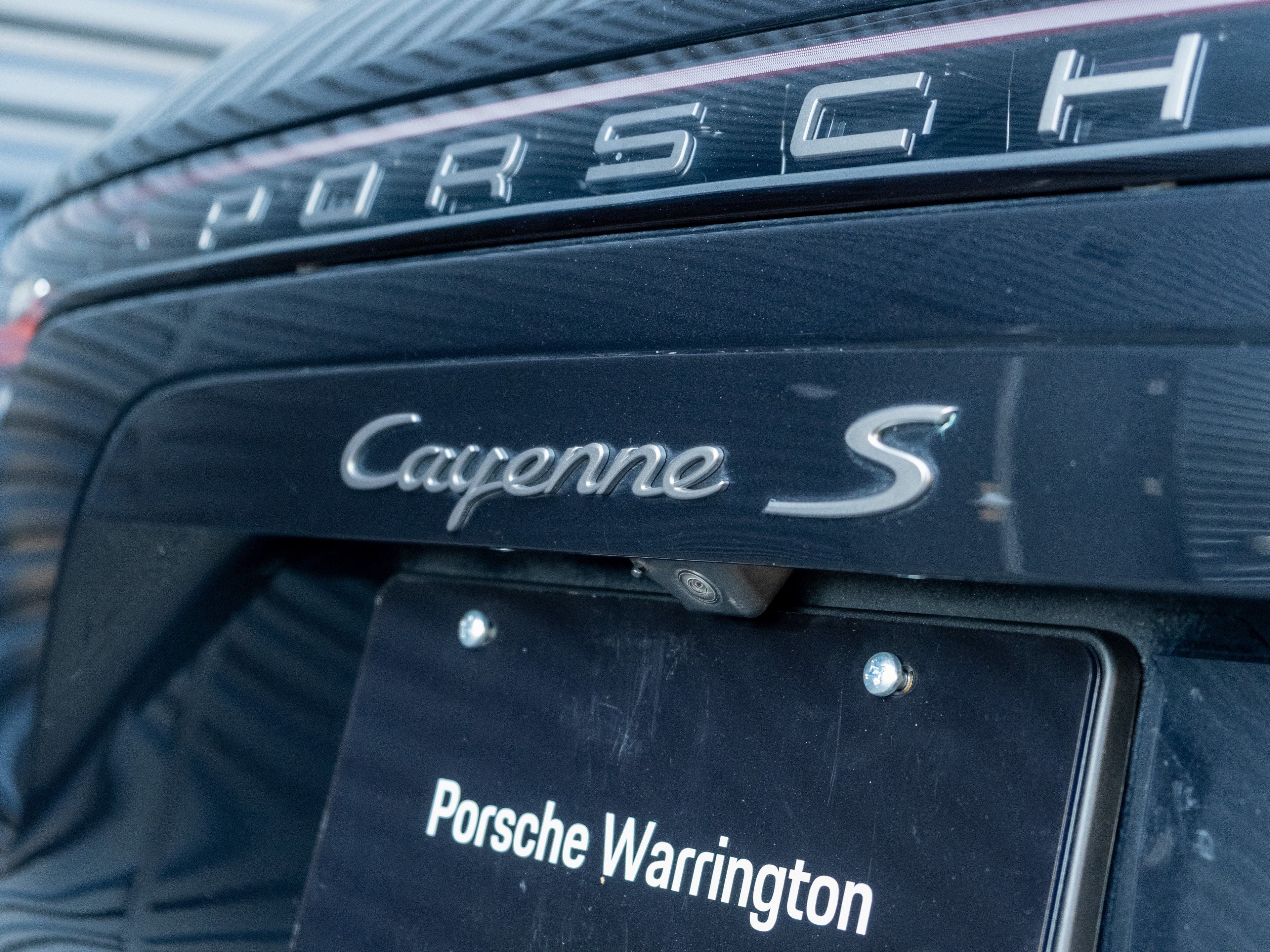 2022 Porsche Cayenne S Platinum Edition