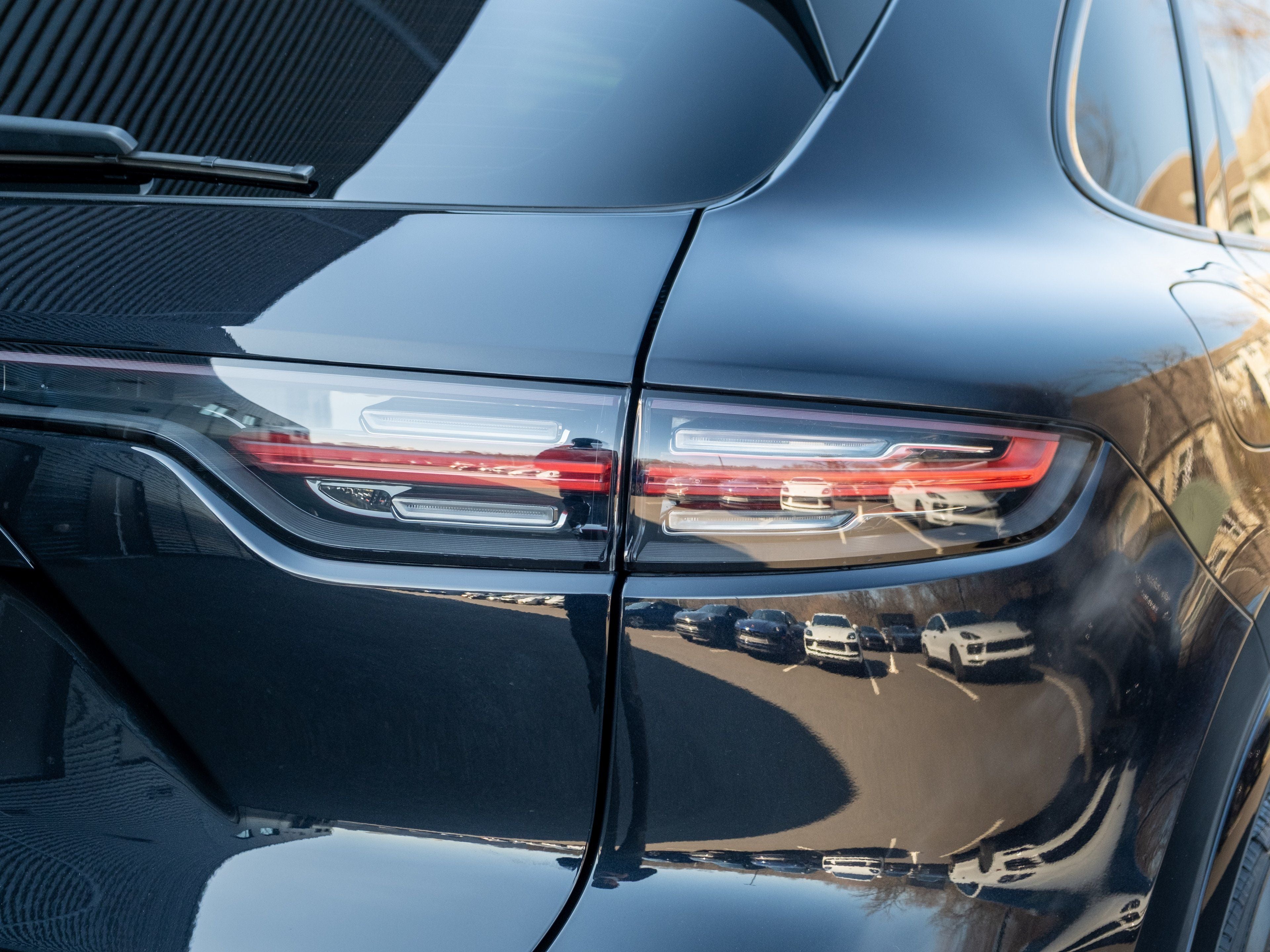 2022 Porsche Cayenne S Platinum Edition