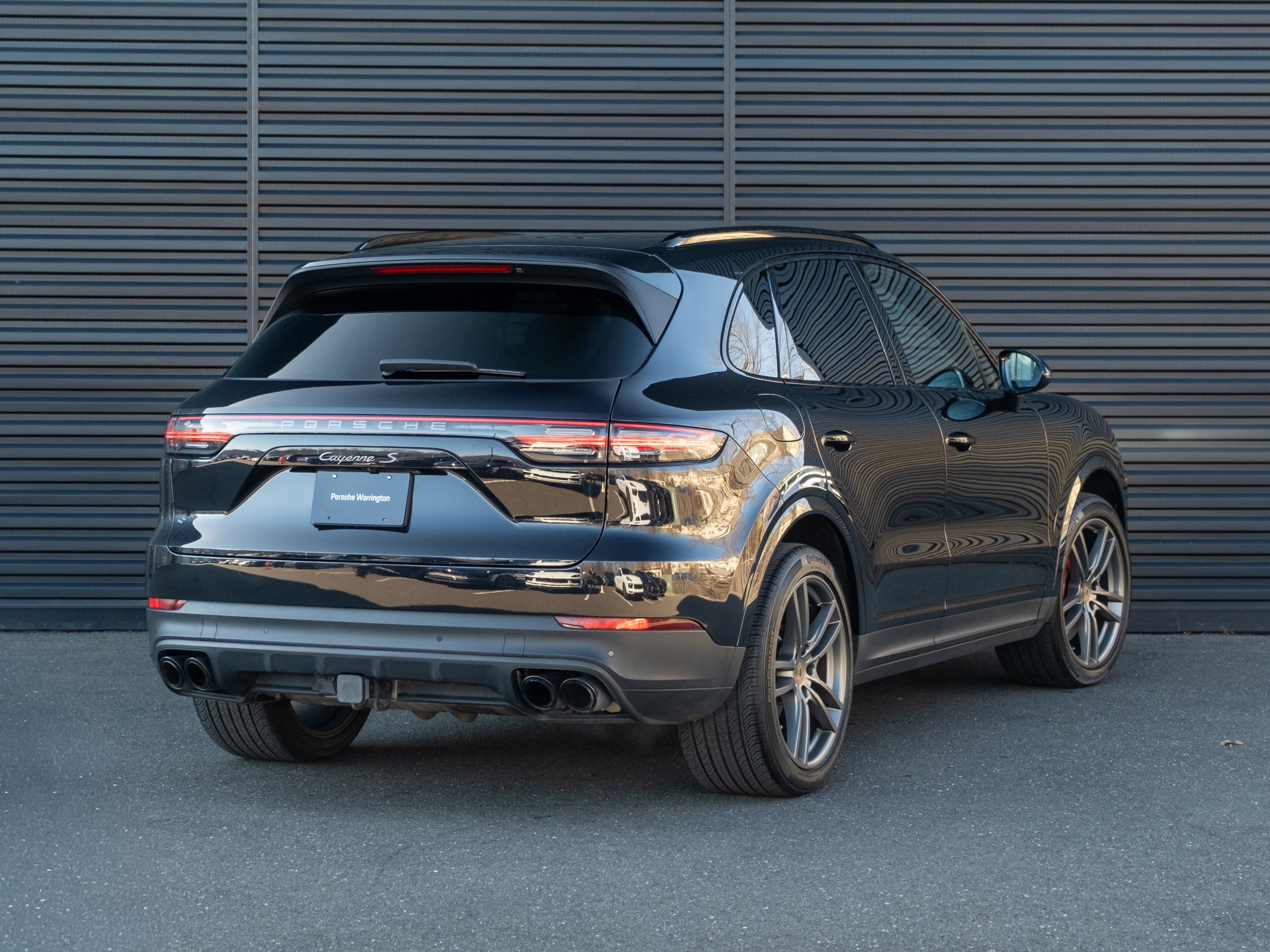 2022 Porsche Cayenne S Platinum Edition