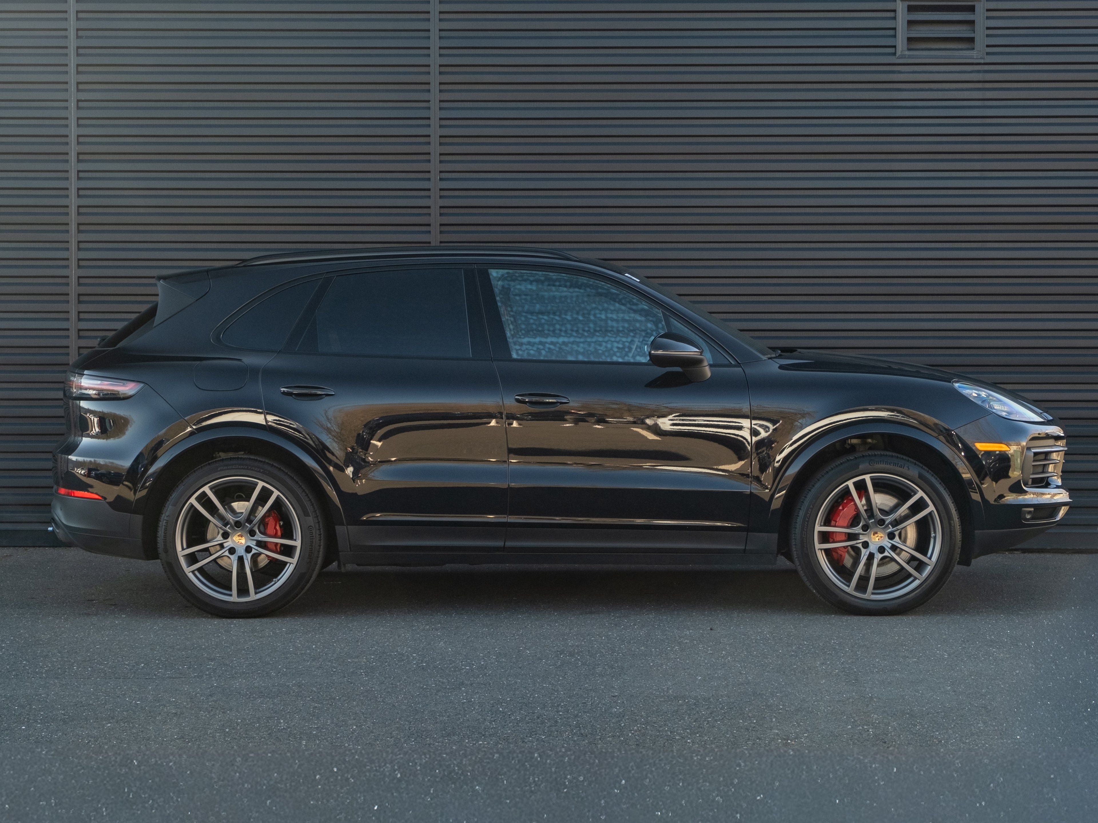 2022 Porsche Cayenne S Platinum Edition
