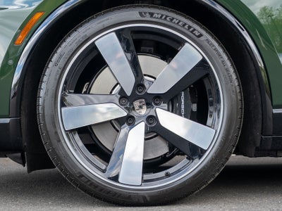 2026 Porsche Macan Electric Turbo
