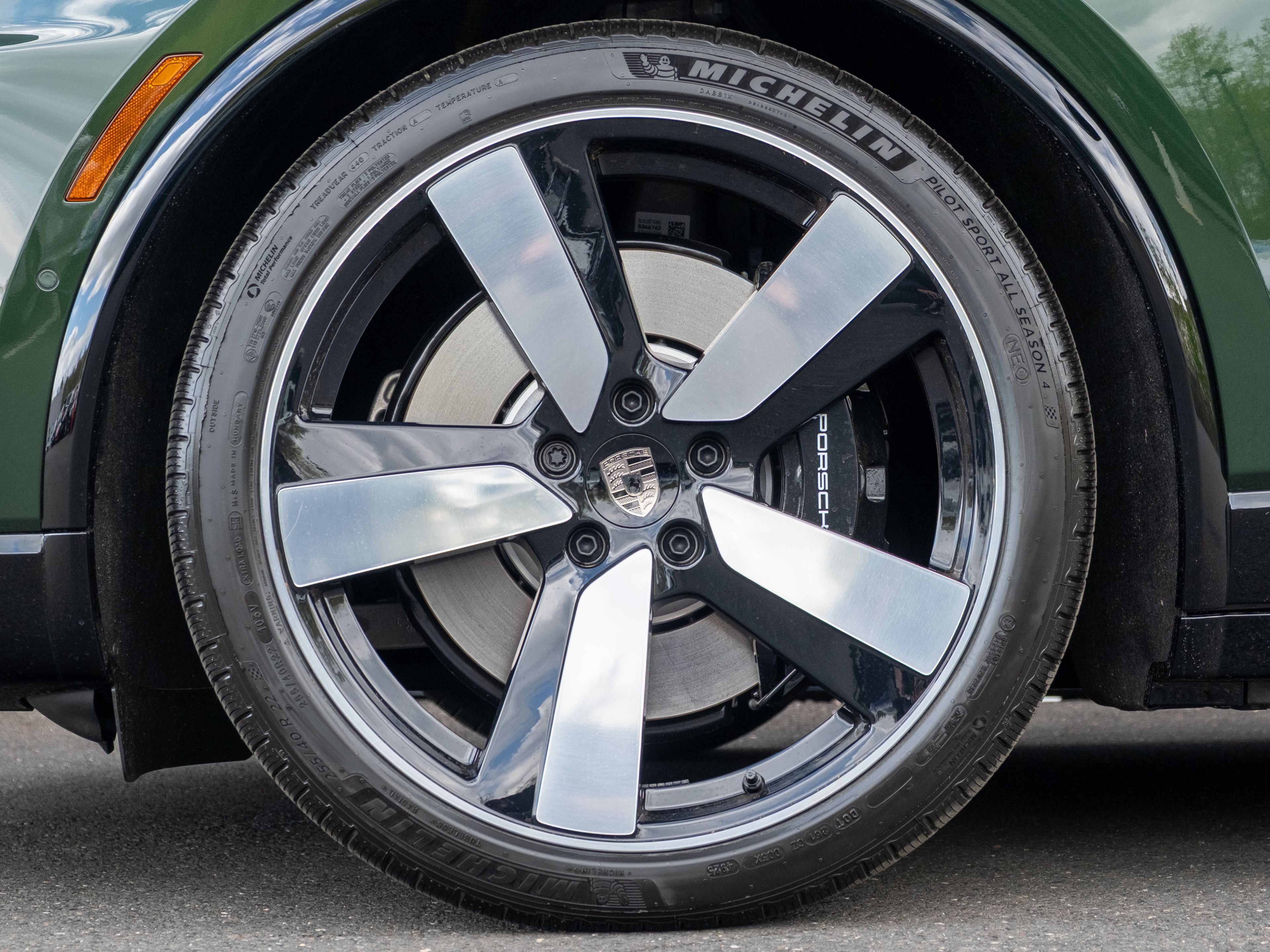 2026 Porsche Macan Electric Turbo
