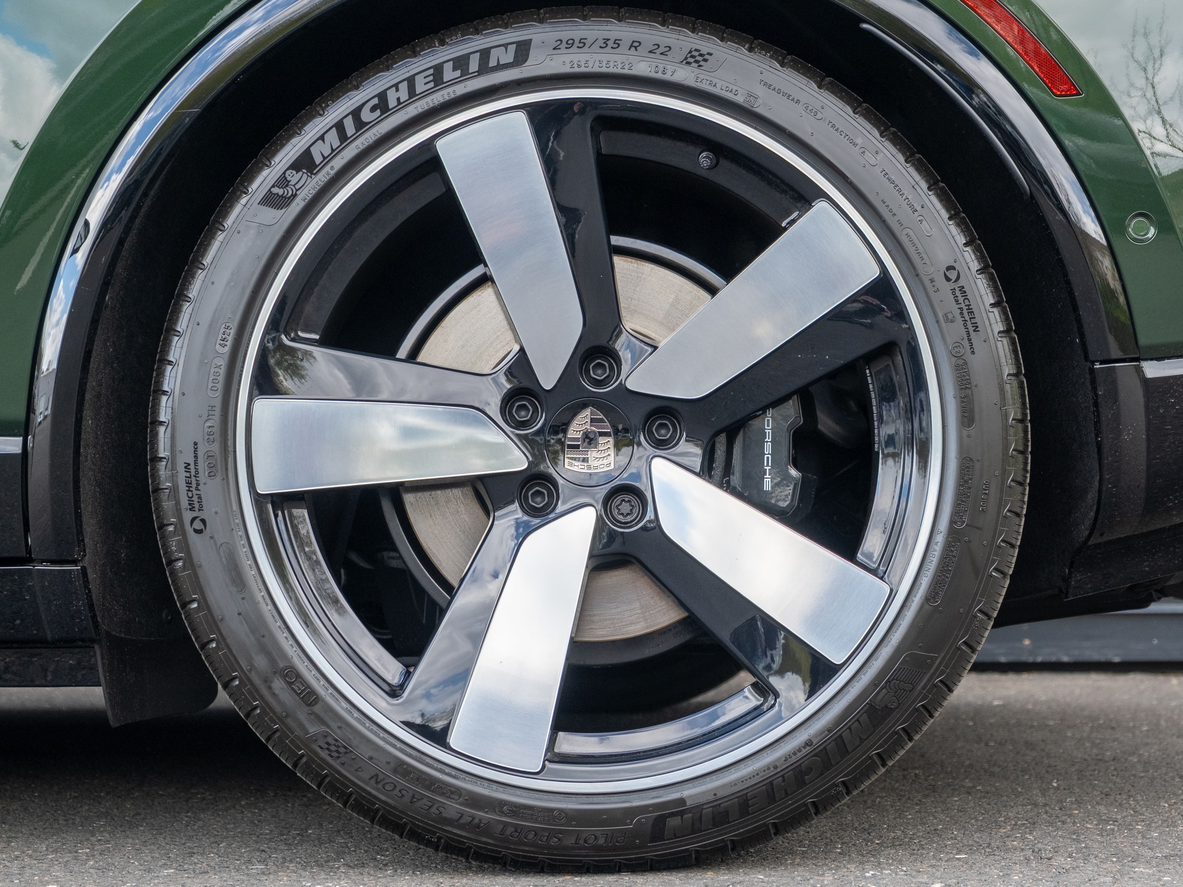 2026 Porsche Macan Electric Turbo